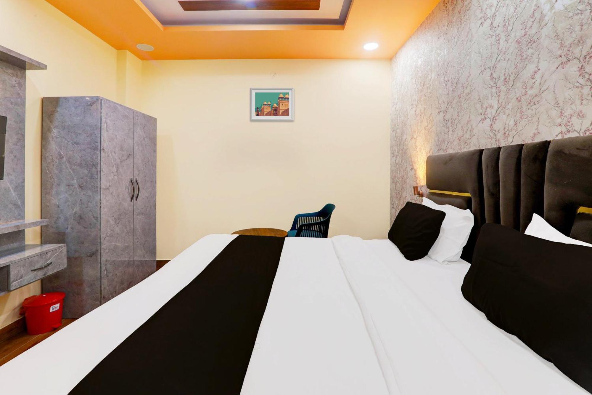 Super Hotel O Raas Plaza Kānpur Eksteriør bilde